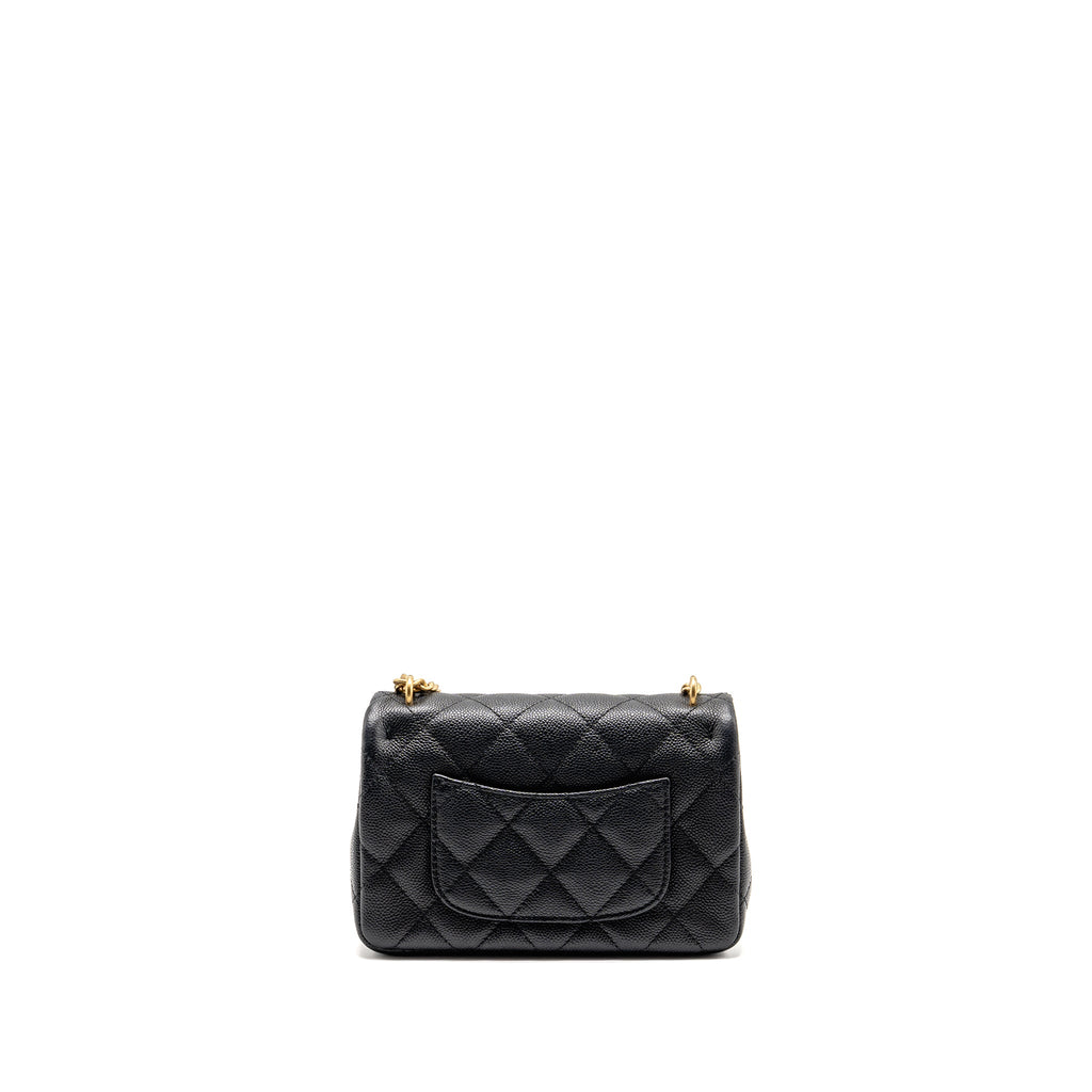 chanel-black-8