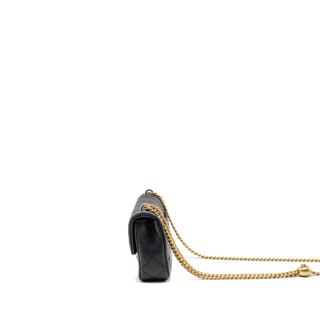 chanel-black-8