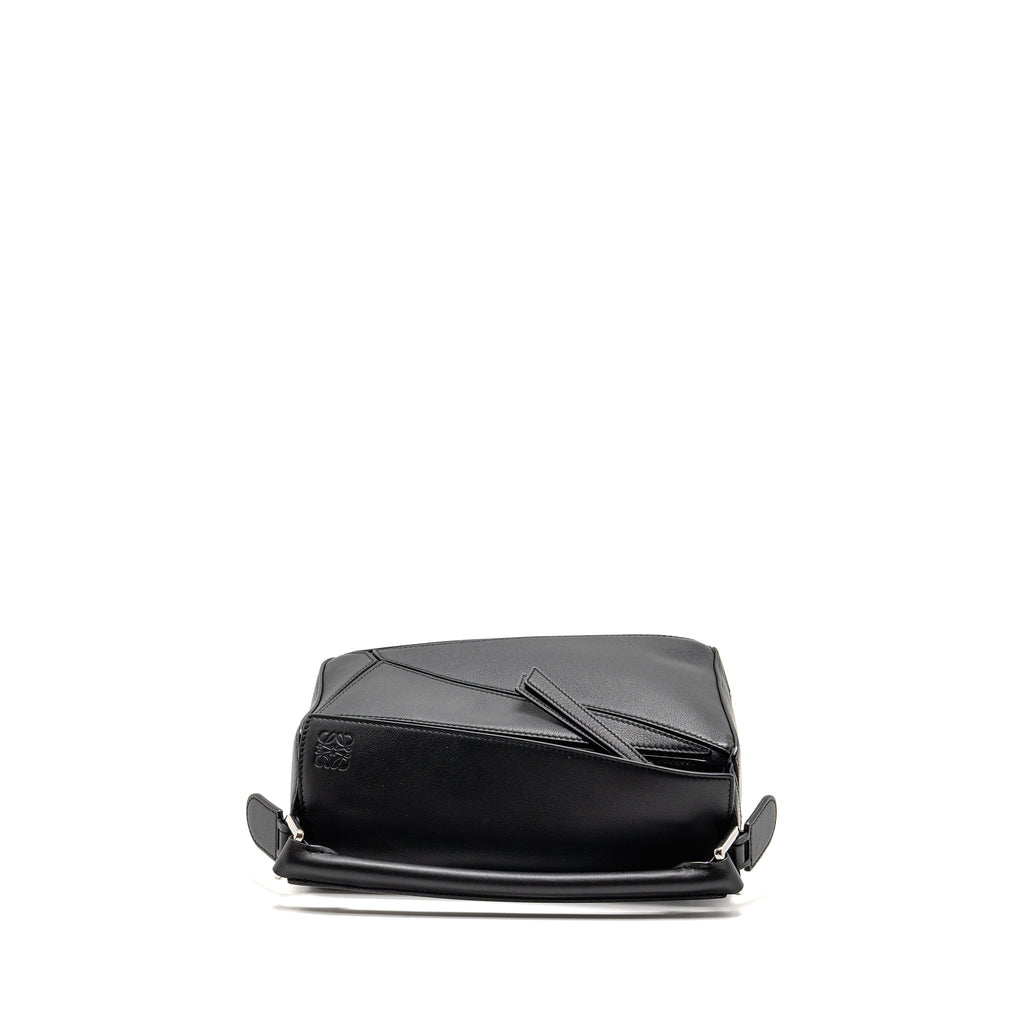 loewe-small-puzzle-bag-calfskin-black-shw-copy