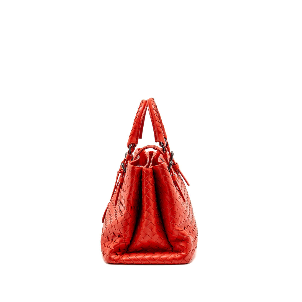 bottega-veneta-small-roma-tote-bag-intrecciato-leather-red-gunmetal-tone-hardware