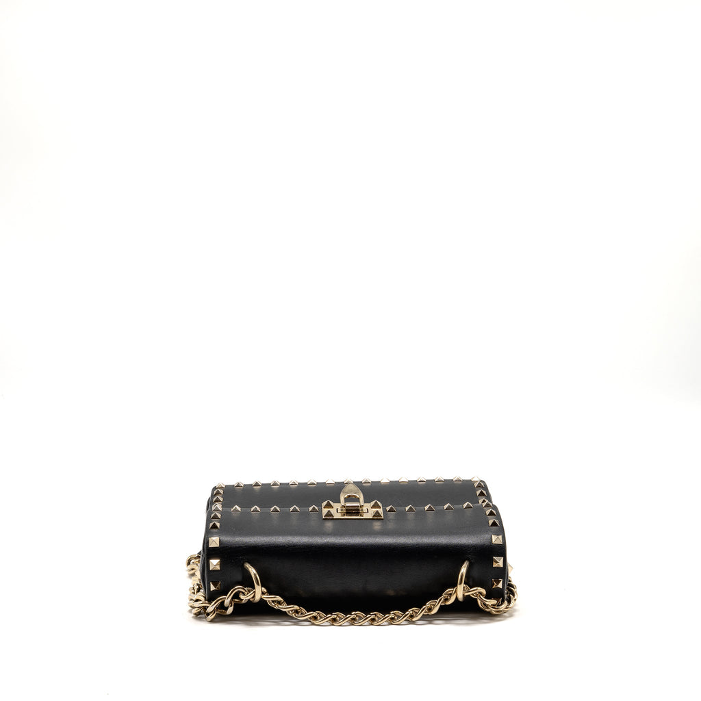 valentino-small-rockstud-crossbody-bag-with-chain-calfskin-black-ghw