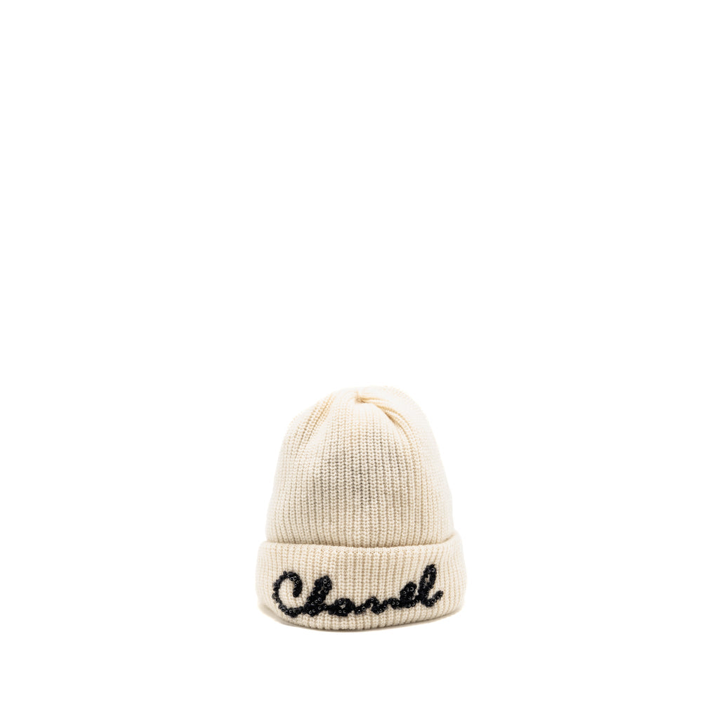 chanel-letter-beannie-cashmere-ivory-black