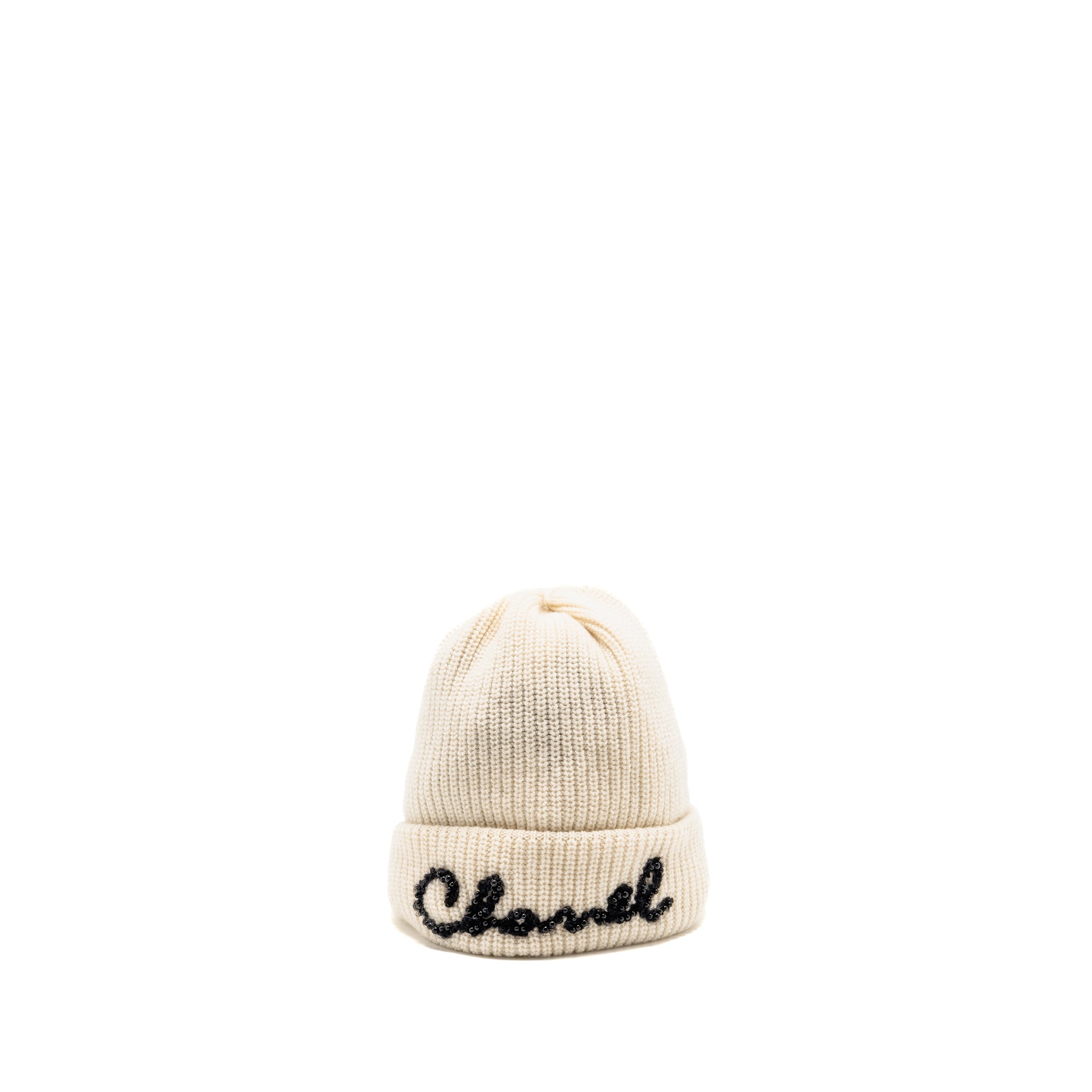chanel-letter-beannie-cashmere-ivory-black