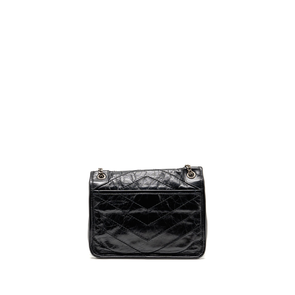 saint-laurent-ysl-niki-baby-aged-calfskin-black-shw-1