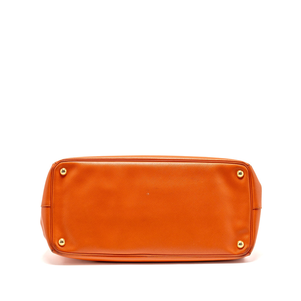 prada-large-saffiano-tote-bag-leather-orange-ghw