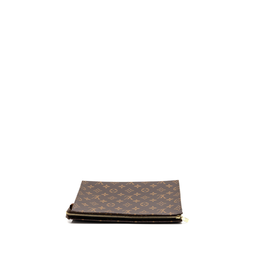 louis-vuitton-toiletry-pochette-26-monogram-canvas-ghw-18