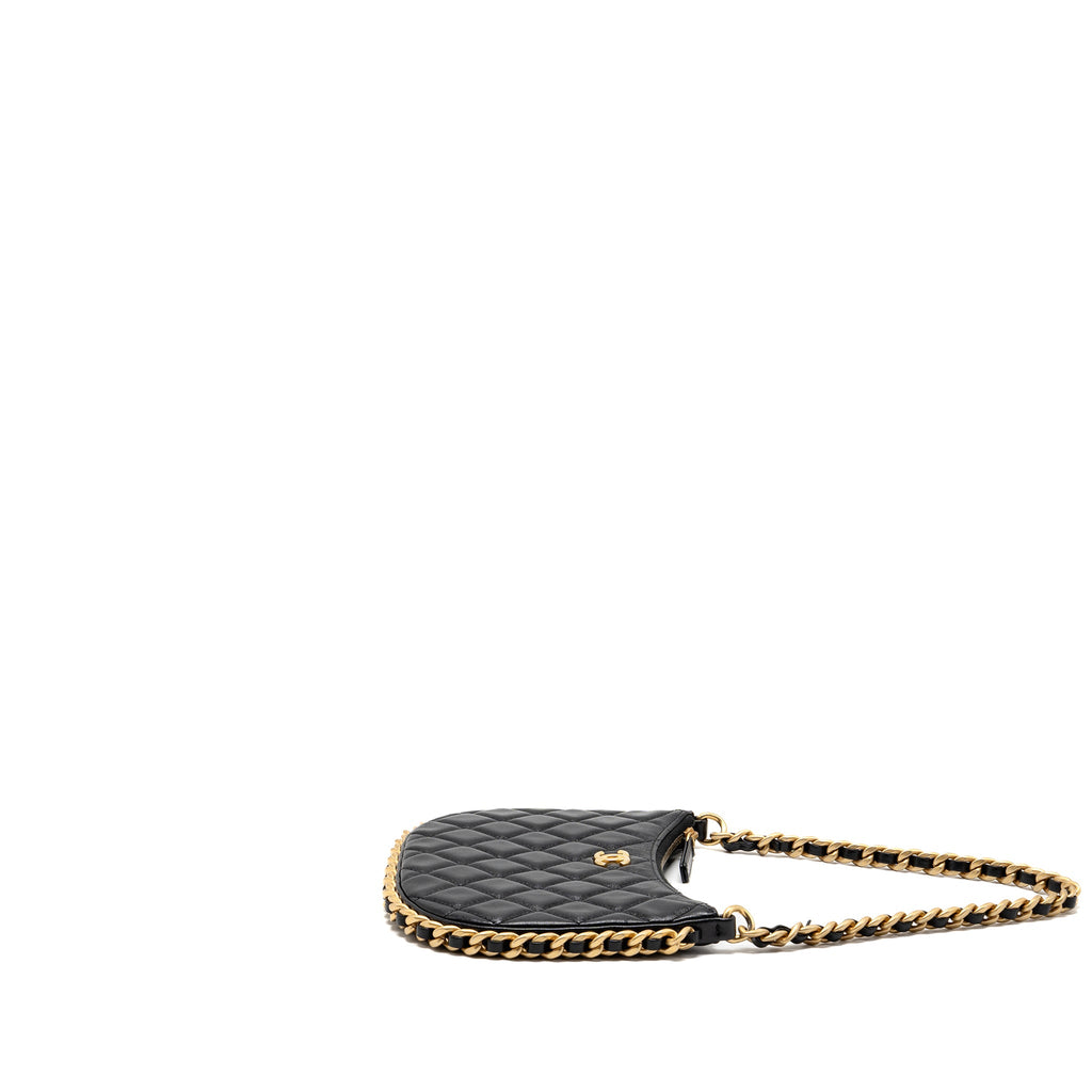chanel-23b-round-hobo-shoulder-bag-lambskin-black-ghwmicrochip