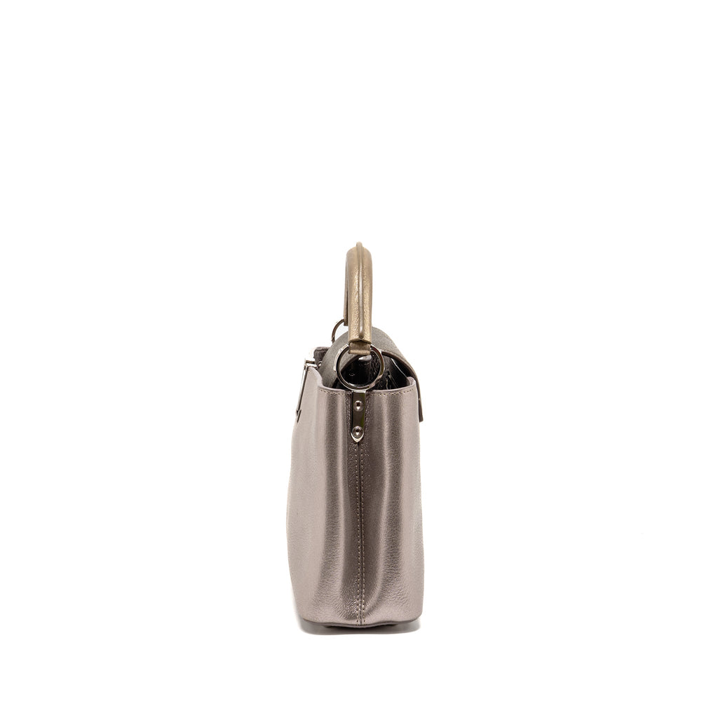 louis-vuitton-capucines-bb-taurillon-metallic-lilac-dark-silver-gold-shw