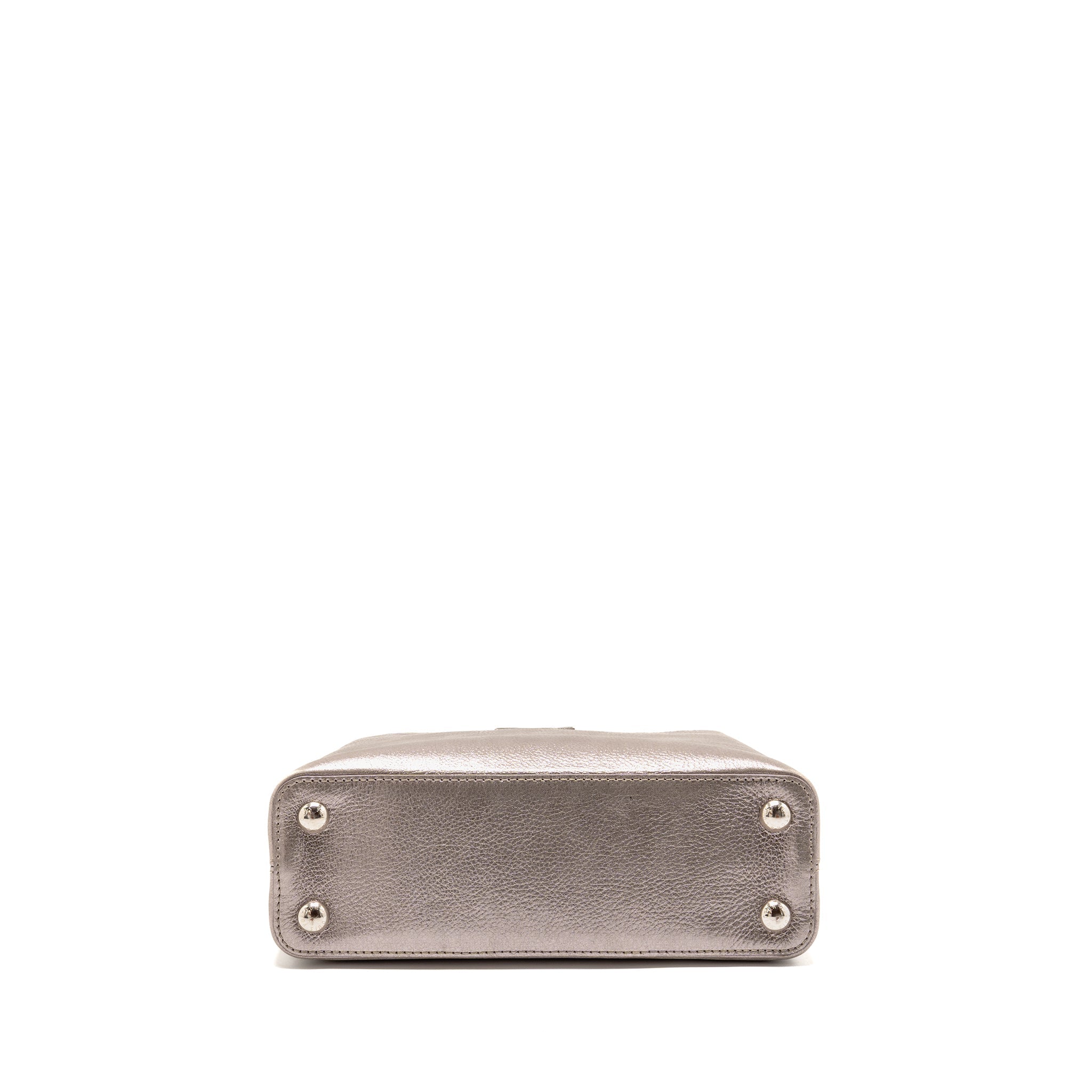 louis-vuitton-capucines-bb-leather-metallic-silver-shw