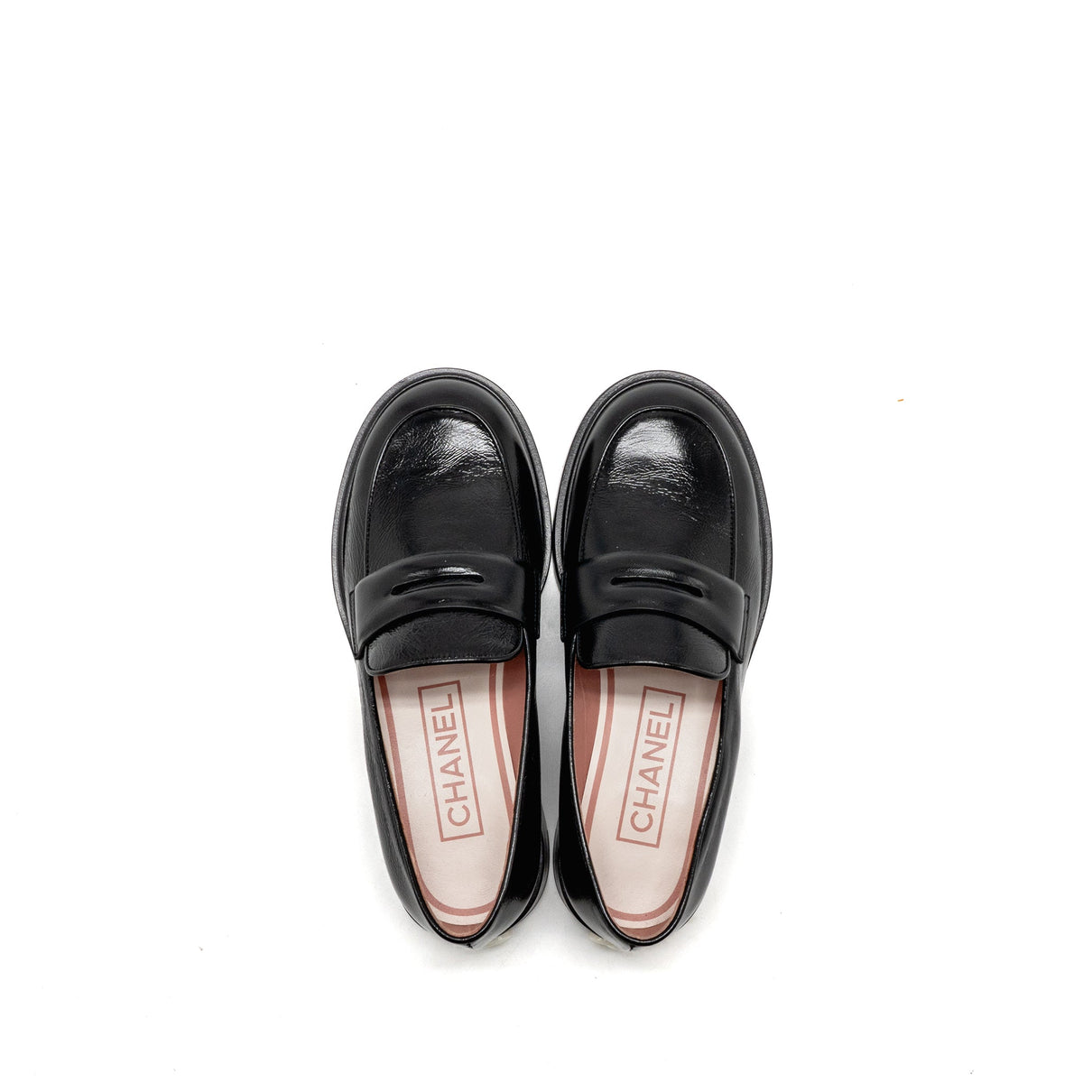 chanel-24a-size-35-cc-logo-loafer-moccasins-shiny-calfskin-black