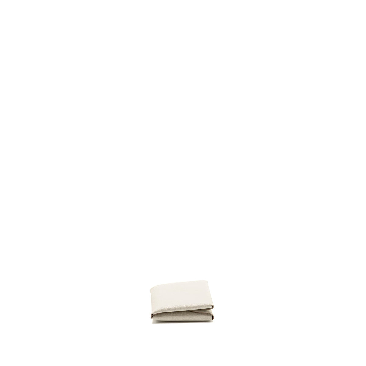 hermes-calvi-duo-card-holder-chevre-mysore-goatskin-gris-pale-shw-stamp-b