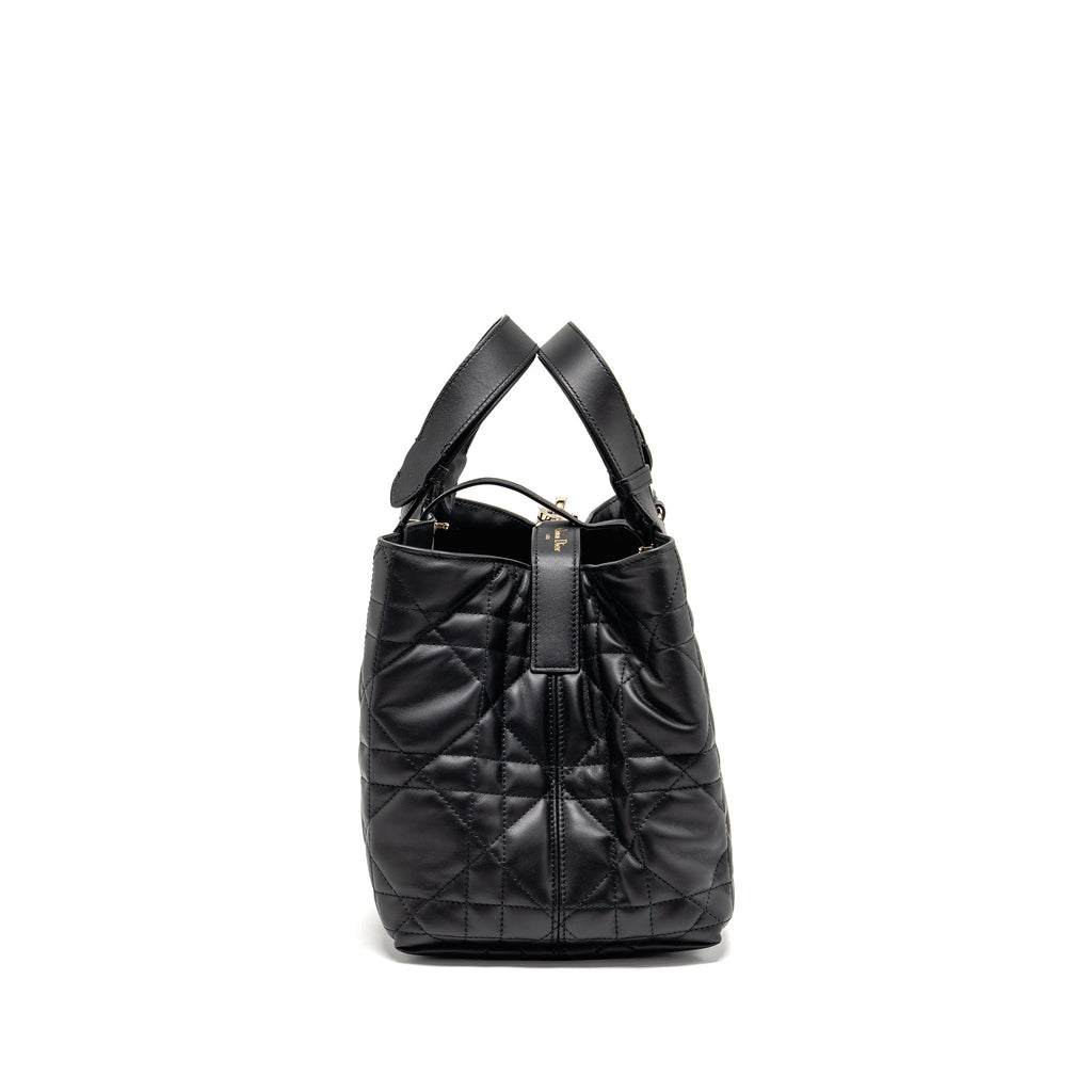 dior-medium-dior-toujours-tote-bag-macrocannage-calfskin-black-lghw-copy-2