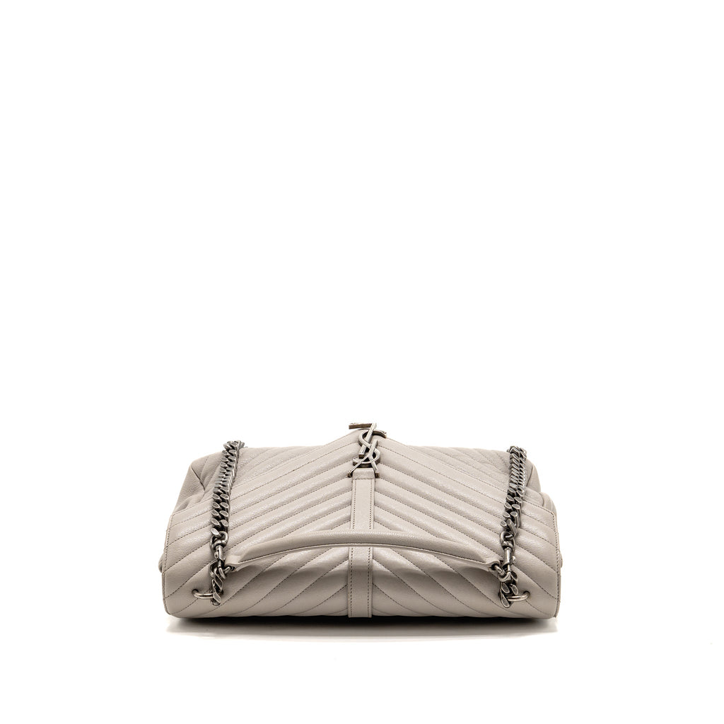 saint-laurent-ysl-large-college-bag-chevron-sheepskin-light-grey-shw