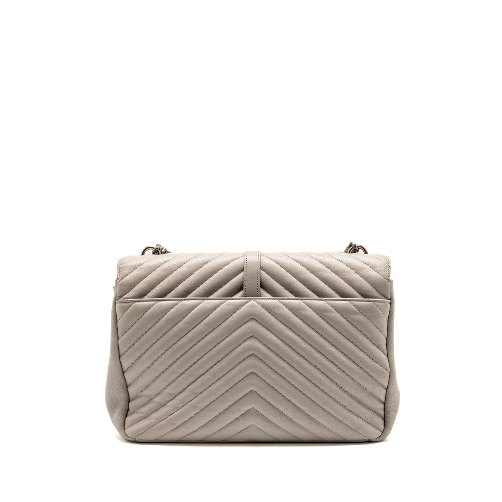 saint-laurent-ysl-large-college-bag-chevron-sheepskin-light-grey-shw