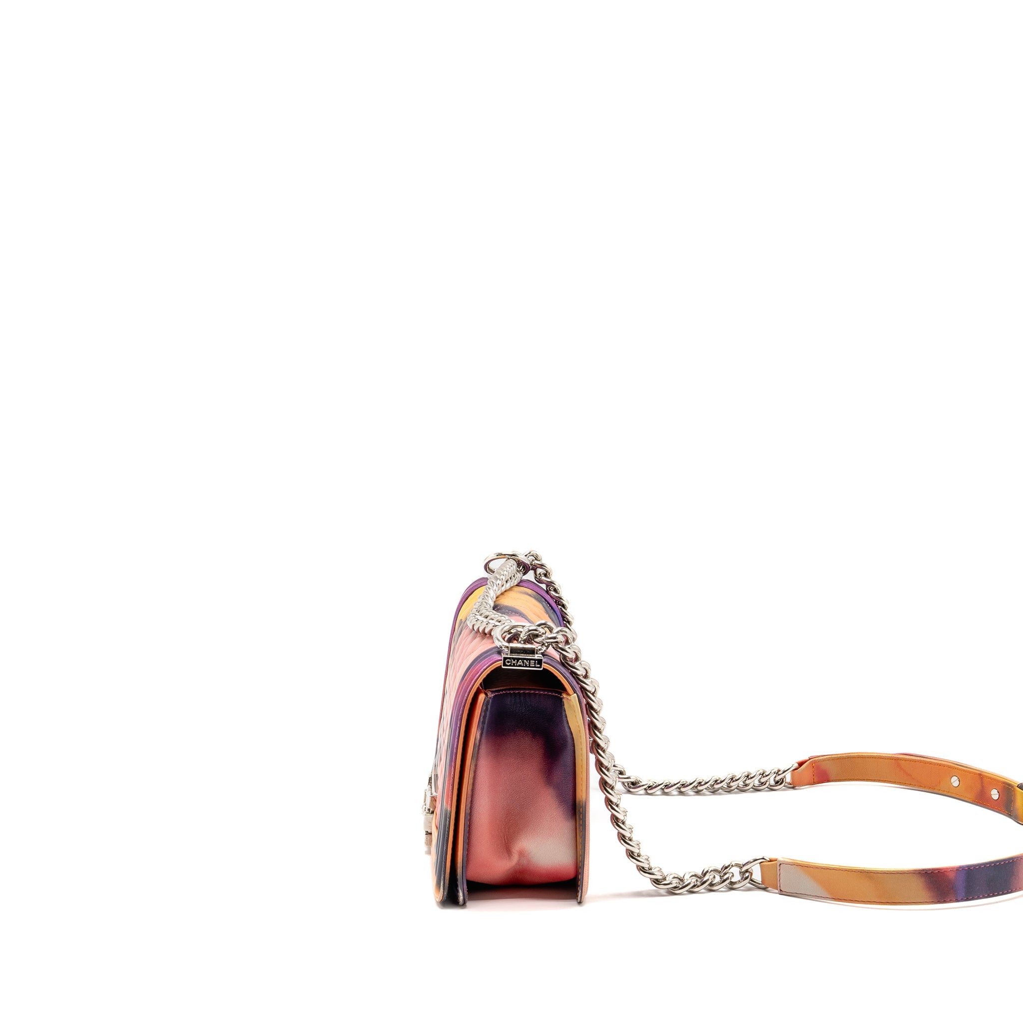 chanel-medium-boy-bag-flower-print-lambskin-multicolour-shw