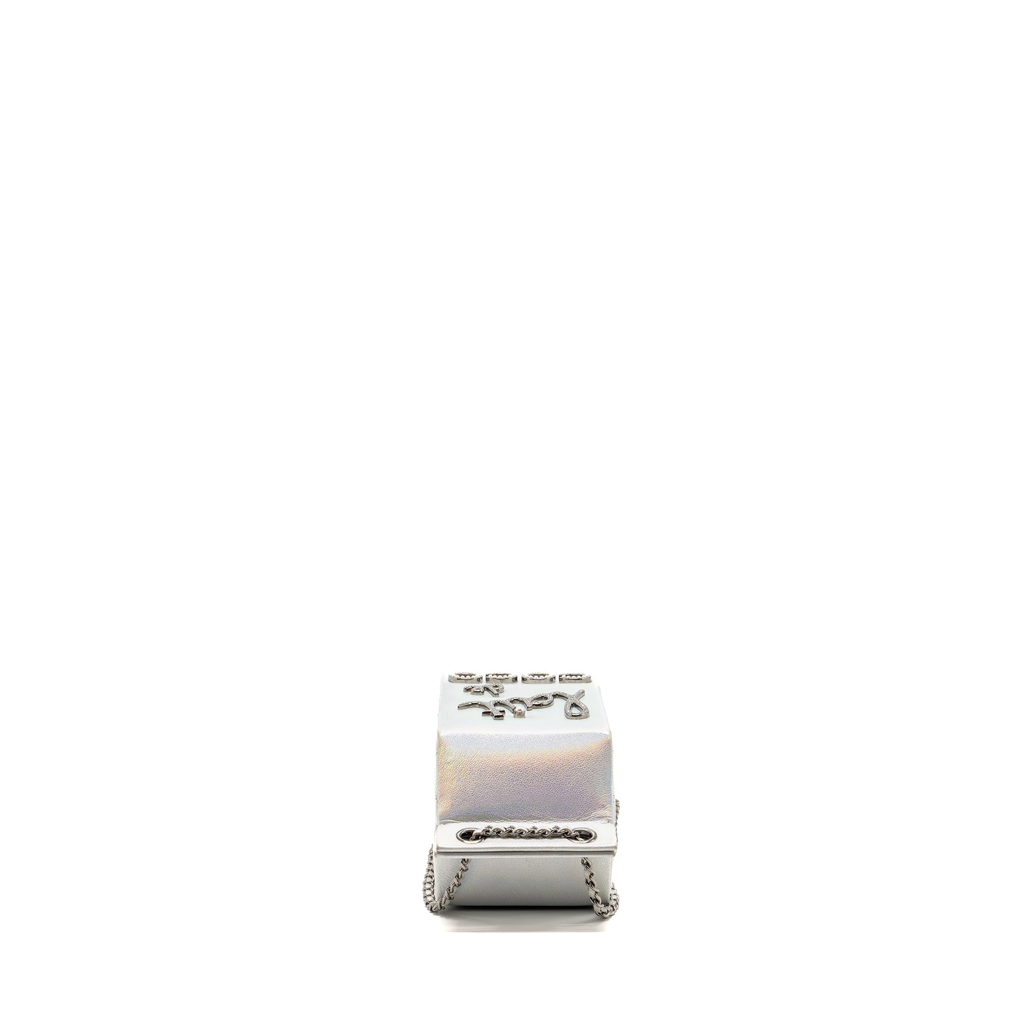chanel-14k-limited-edition-runway-lait-de-coco-milk-carton-evening-chain-bag-goatskin-iridescent-silver-shiny-ruthenium-hardware