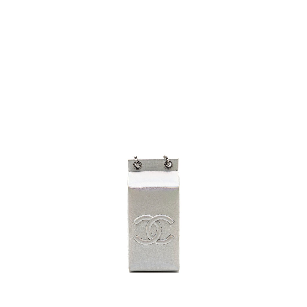 chanel-14k-limited-edition-runway-lait-de-coco-milk-carton-evening-chain-bag-goatskin-iridescent-silver-shiny-ruthenium-hardware
