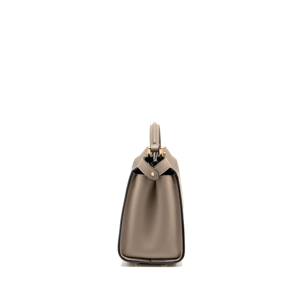 fendi-medium-peekaboo-handle-bag-calfskin-light-grey-ghw