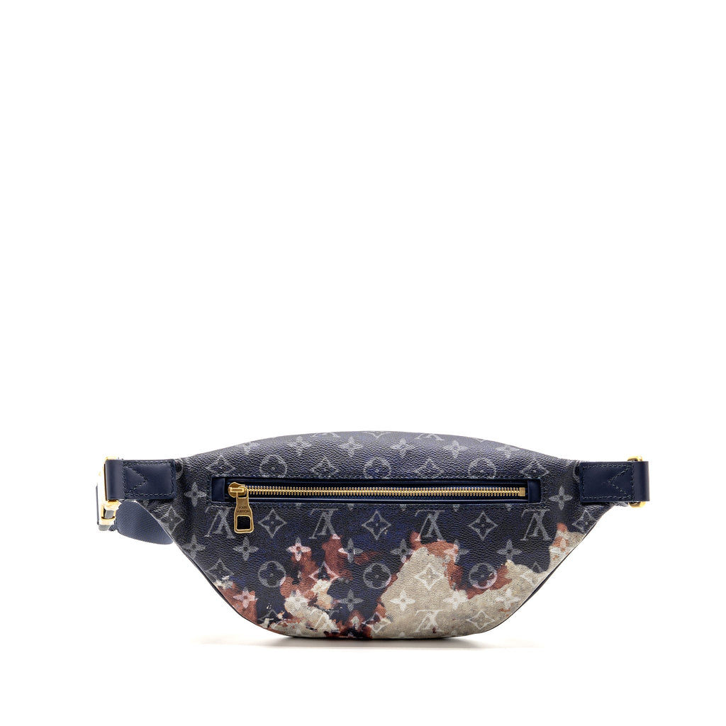 louis-vuitton-discovery-bumbag-pm-monogram-navy-multicolour-ghw