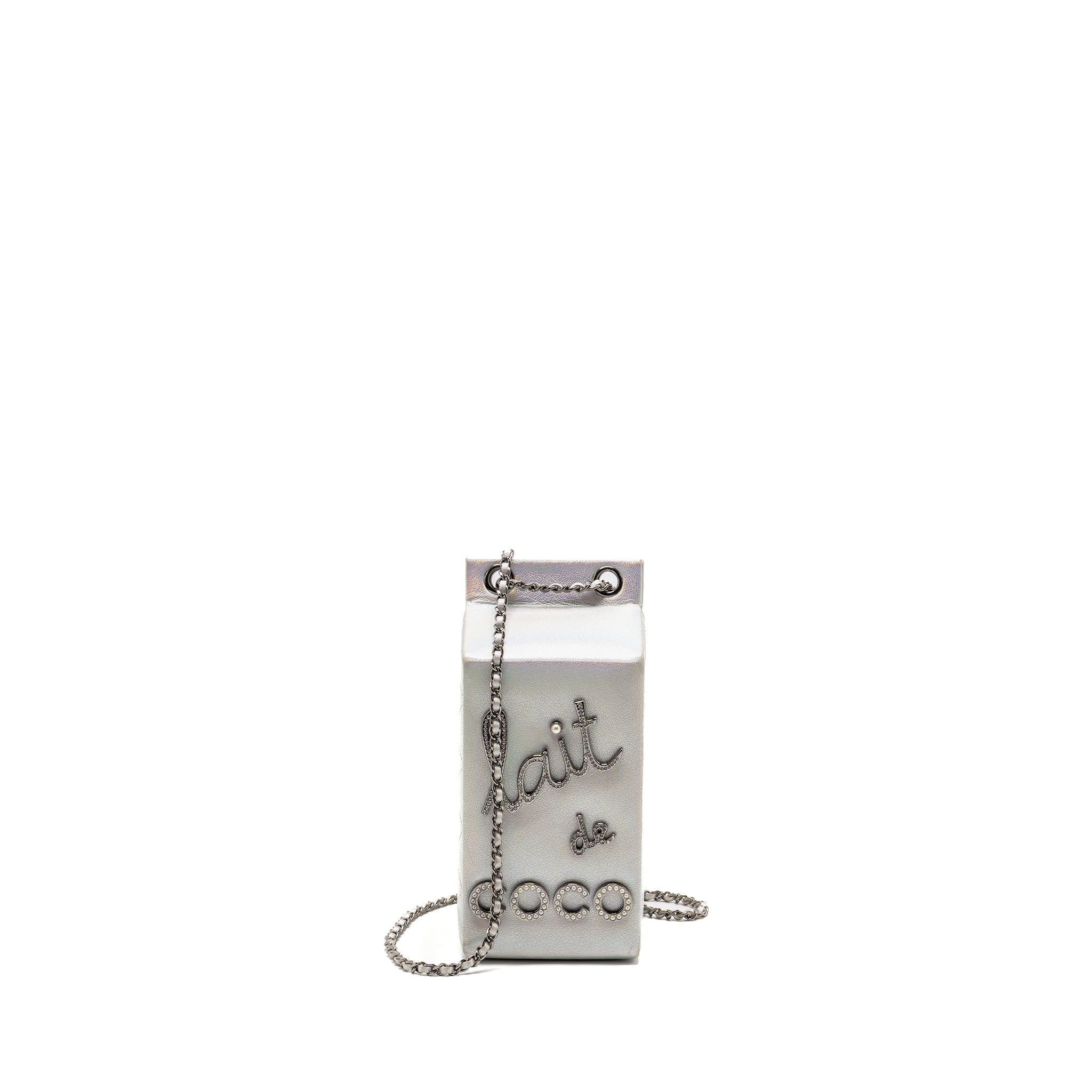 chanel-14k-limited-edition-runway-lait-de-coco-milk-carton-evening-chain-bag-goatskin-iridescent-silver-shiny-ruthenium-hardware