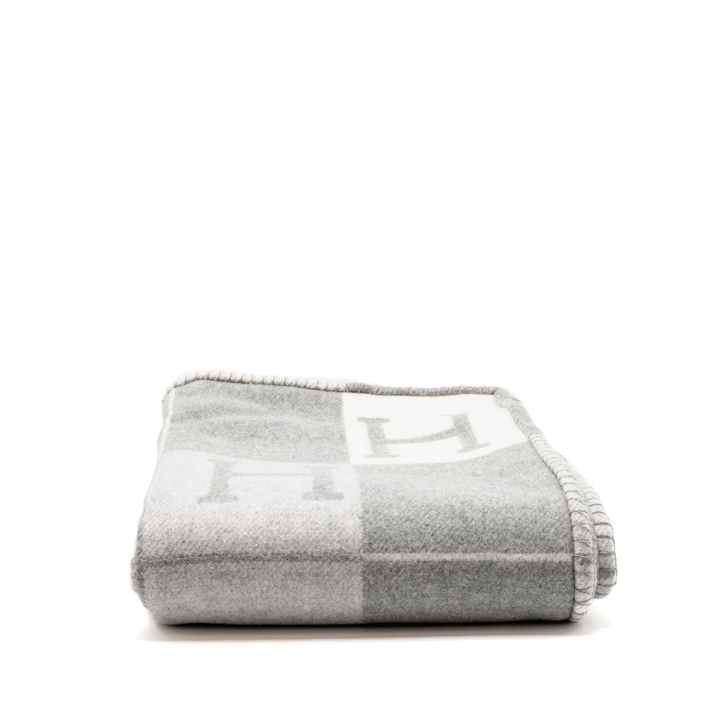 hermes-avalon-throw-blanket-gris-clair-8