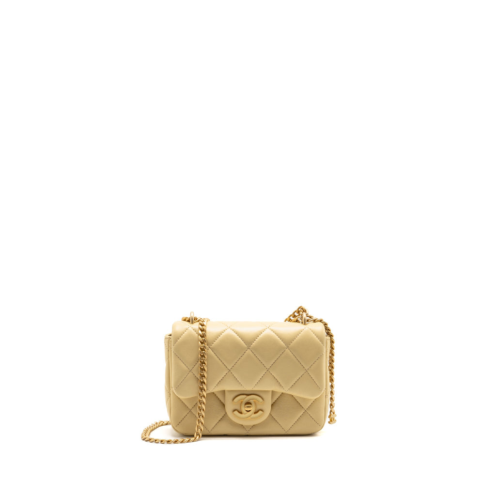 chanel-yellow
