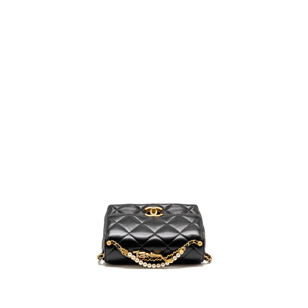 chanel-pearl-logo-chain-quilted-flap-bag-lambskin-black-ghw-microchip