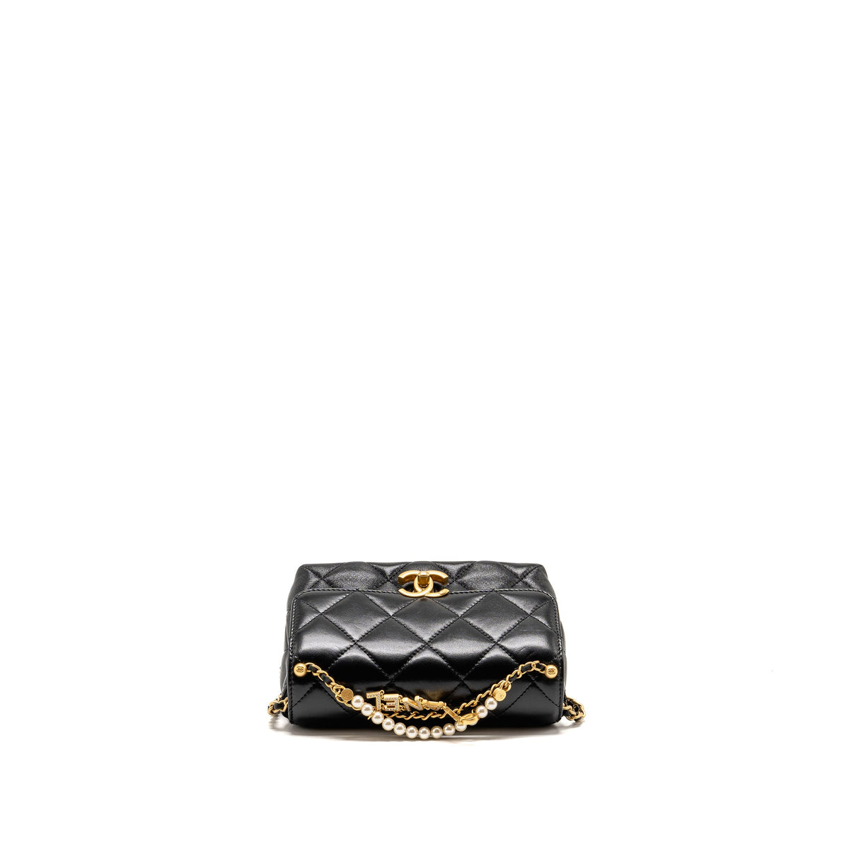 chanel-pearl-logo-chain-quilted-flap-bag-lambskin-black-ghw-microchip