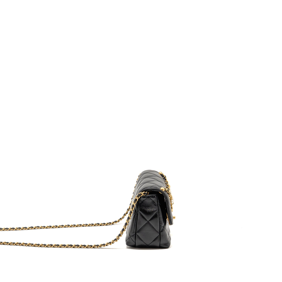 chanel-pearl-logo-chain-quilted-flap-bag-lambskin-black-ghw-microchip