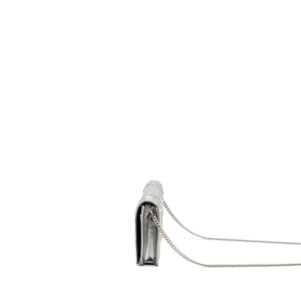 dior-diorama-wallet-on-chain-calfskin-silver-shw