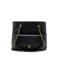 chanel-tote-black