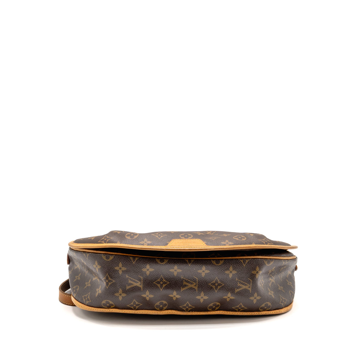 louis-vuitton-menilmontant-mm-half-moon-bag-monogram-canvas-ghw