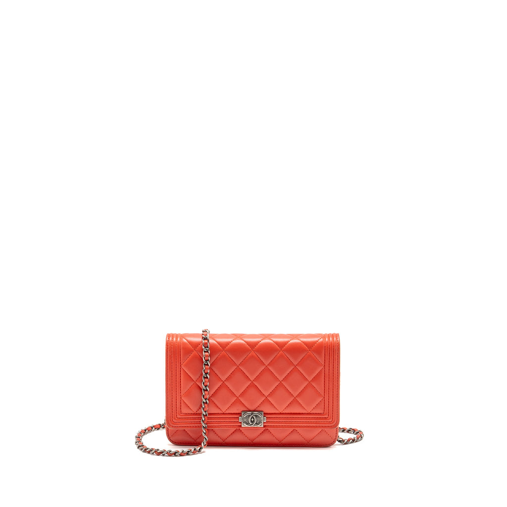 chanel-boy-wallet-on-chain-lambskin-red-ruthenium-silver-hardware