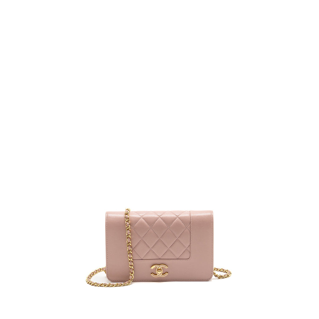 chanel-cc-logo-wallet-with-chain-goatskin-pink-ghw