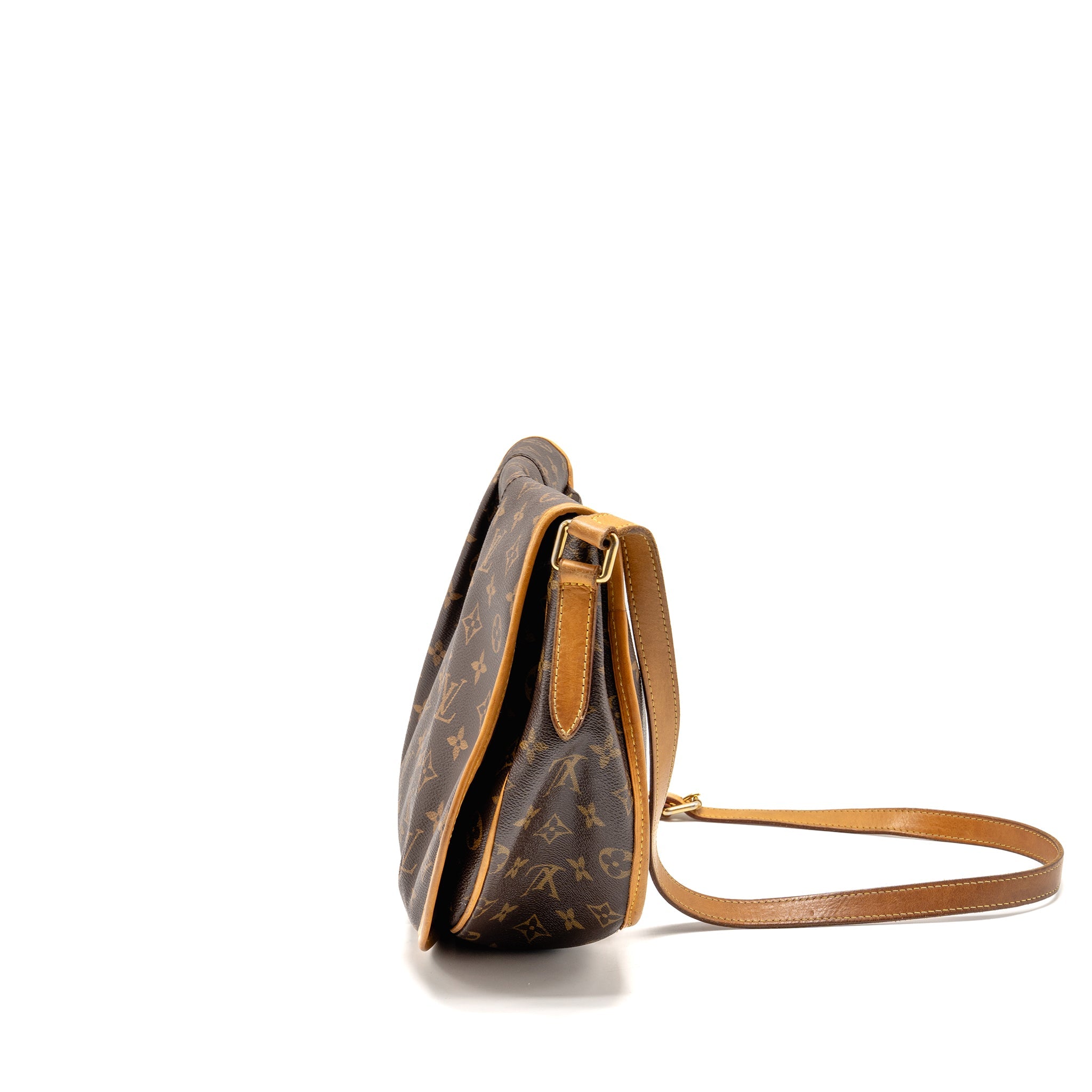 louis-vuitton-menilmontant-mm-half-moon-bag-monogram-canvas-ghw