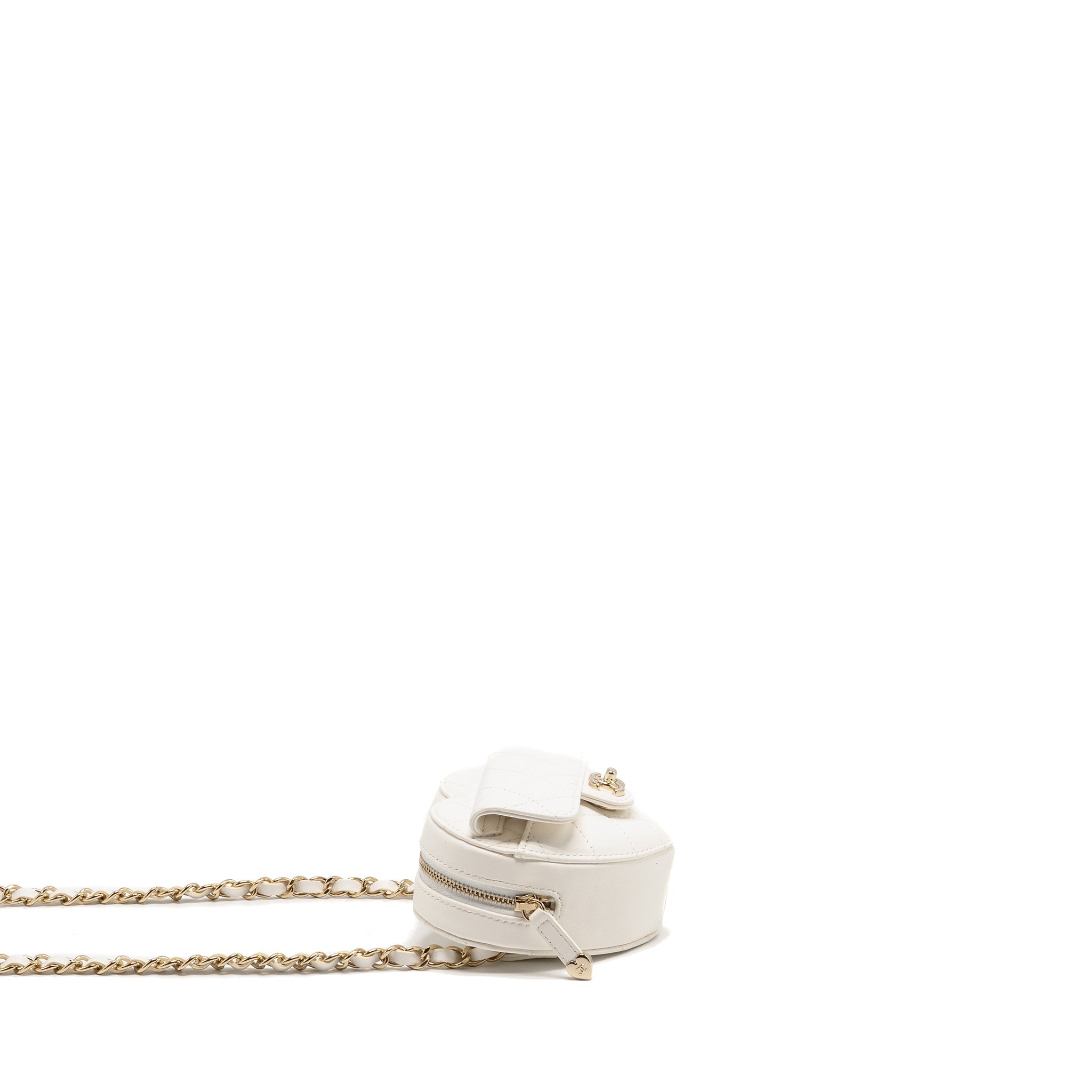 chanel-22s-heart-belt-bag-lambskin-white-lghw-1