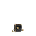 chanel-detail-cc-logo-mini-vanity-case-with-chain-lambskin-black-ghwmicrochip
