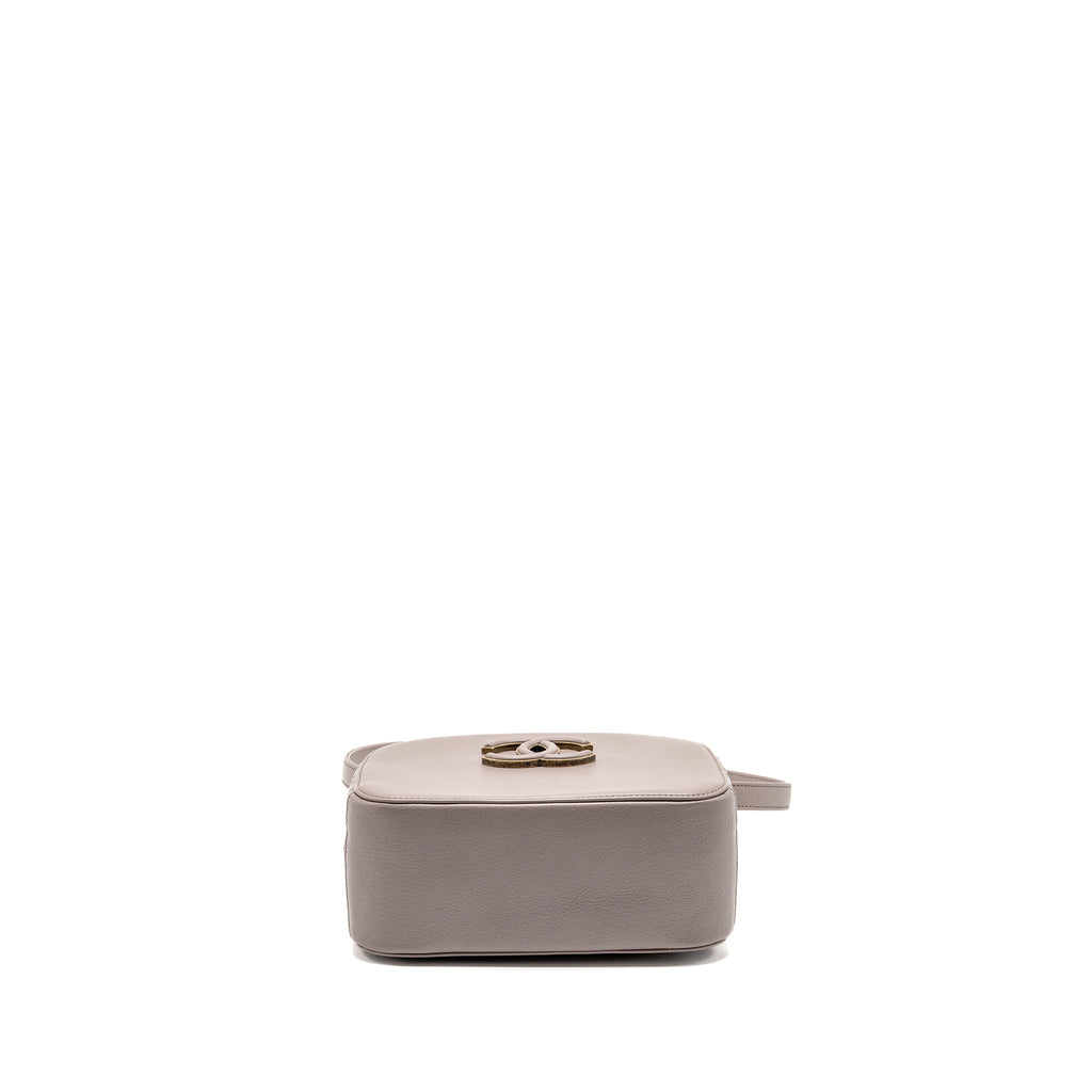 chanel-coco-curve-vanity-bag-with-top-handle-calfskin-grey-ghw