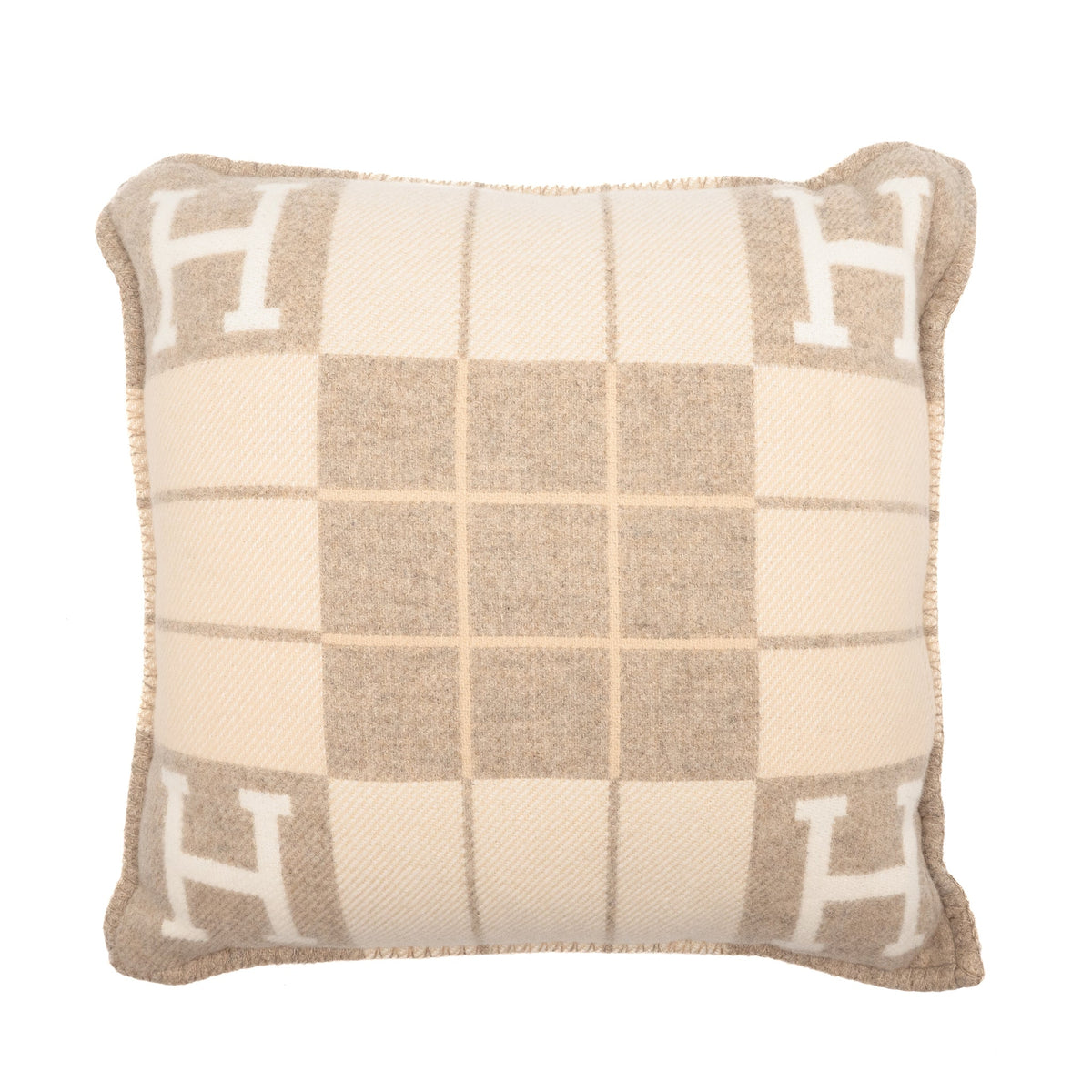 hermes-avalon-â²-pillow-small-model-coco-camomille