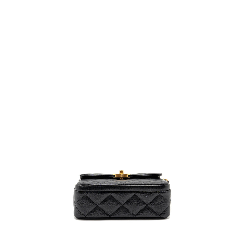 chanel-24b-quilted-flap-bag-caviar-black-ghwmicrochip