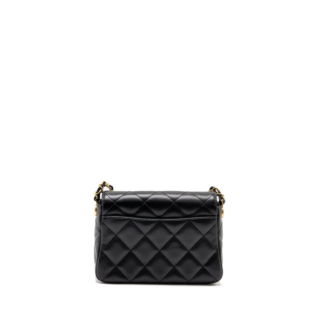 chanel-24b-quilted-flap-bag-caviar-black-ghwmicrochip
