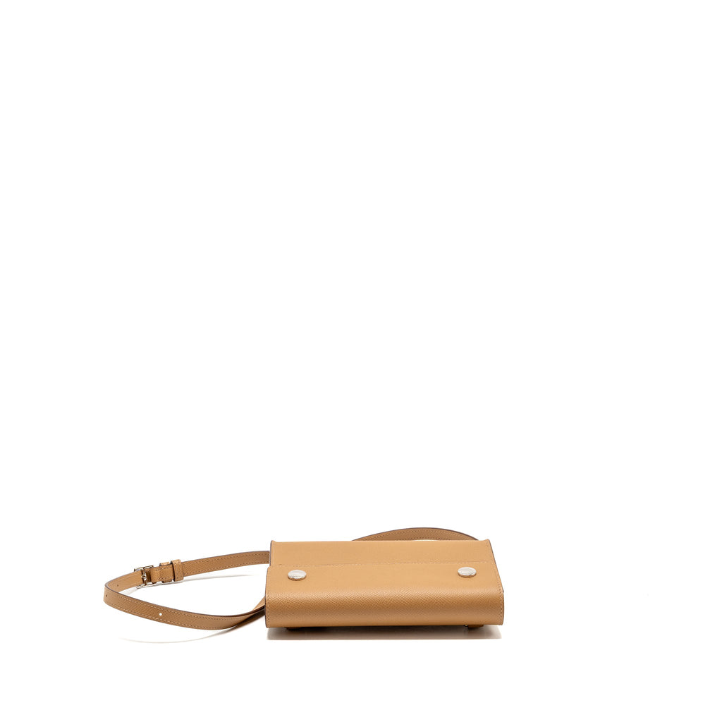 hermes-pochette-hermesnap-to-go-epsom-biscuit-shw-stamp-k-copy