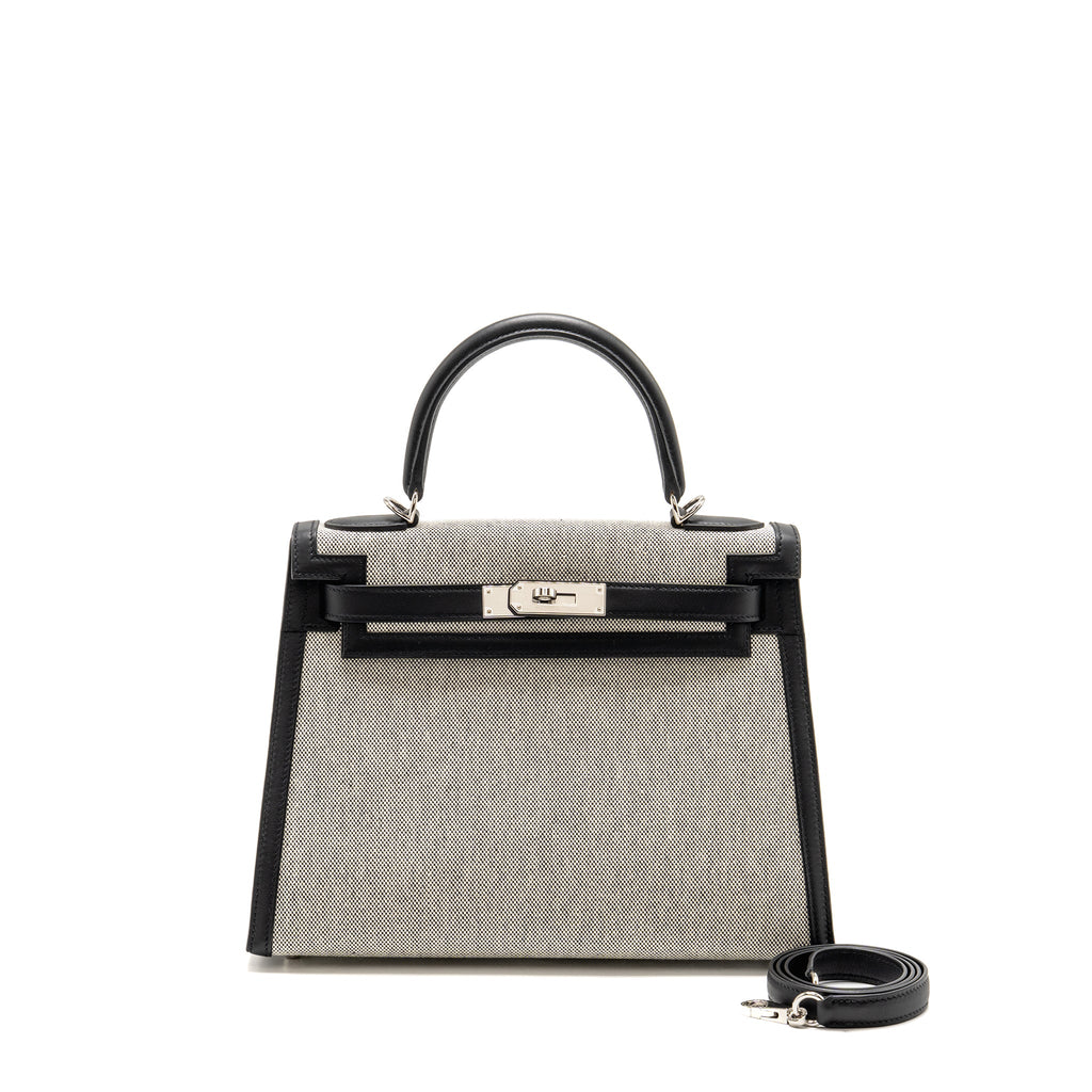 hermes-mini-lindy-swift-gris-pale-gris-meyer-shw-stamp-b-1