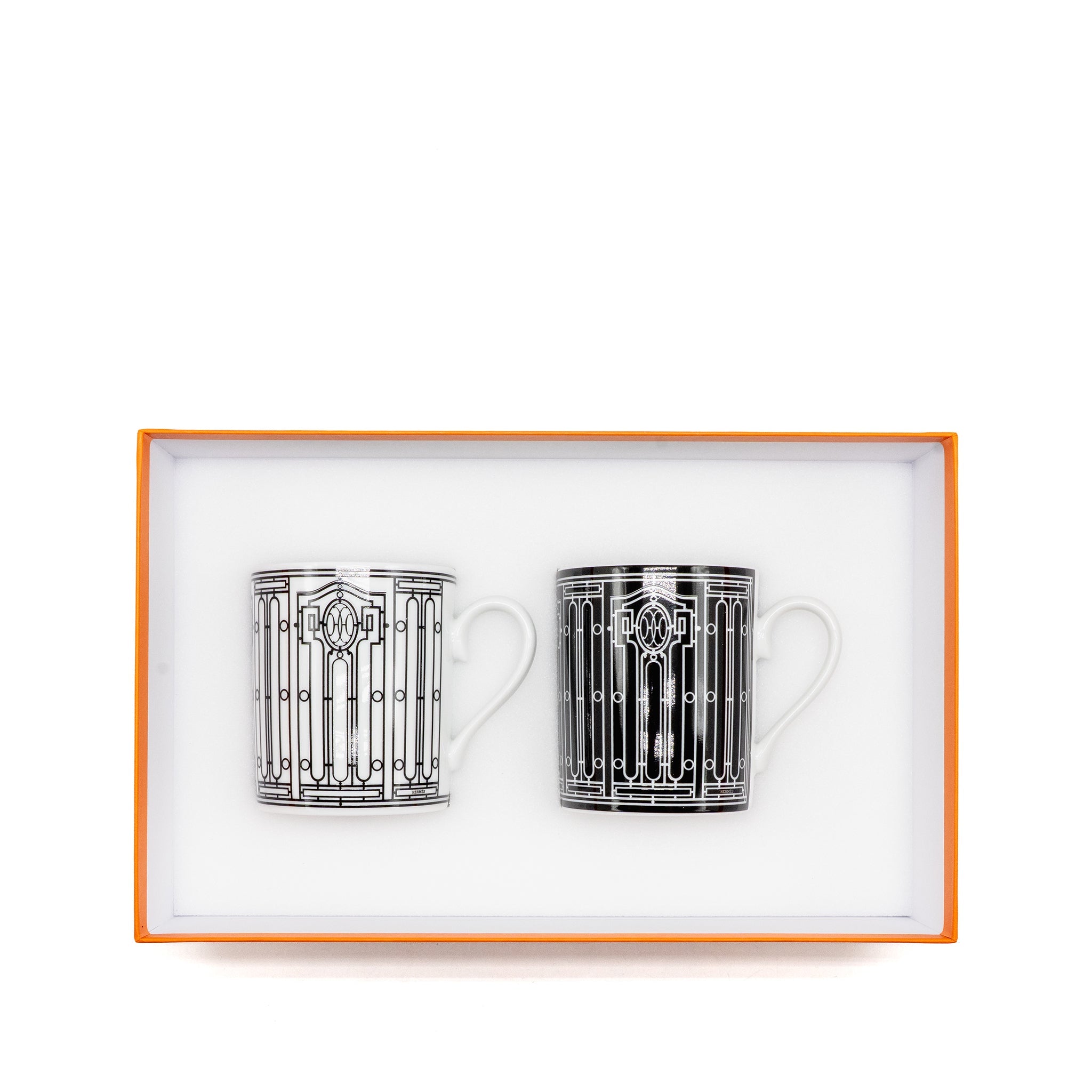 hermes-h-deco-set-of-2-mugs-black-white