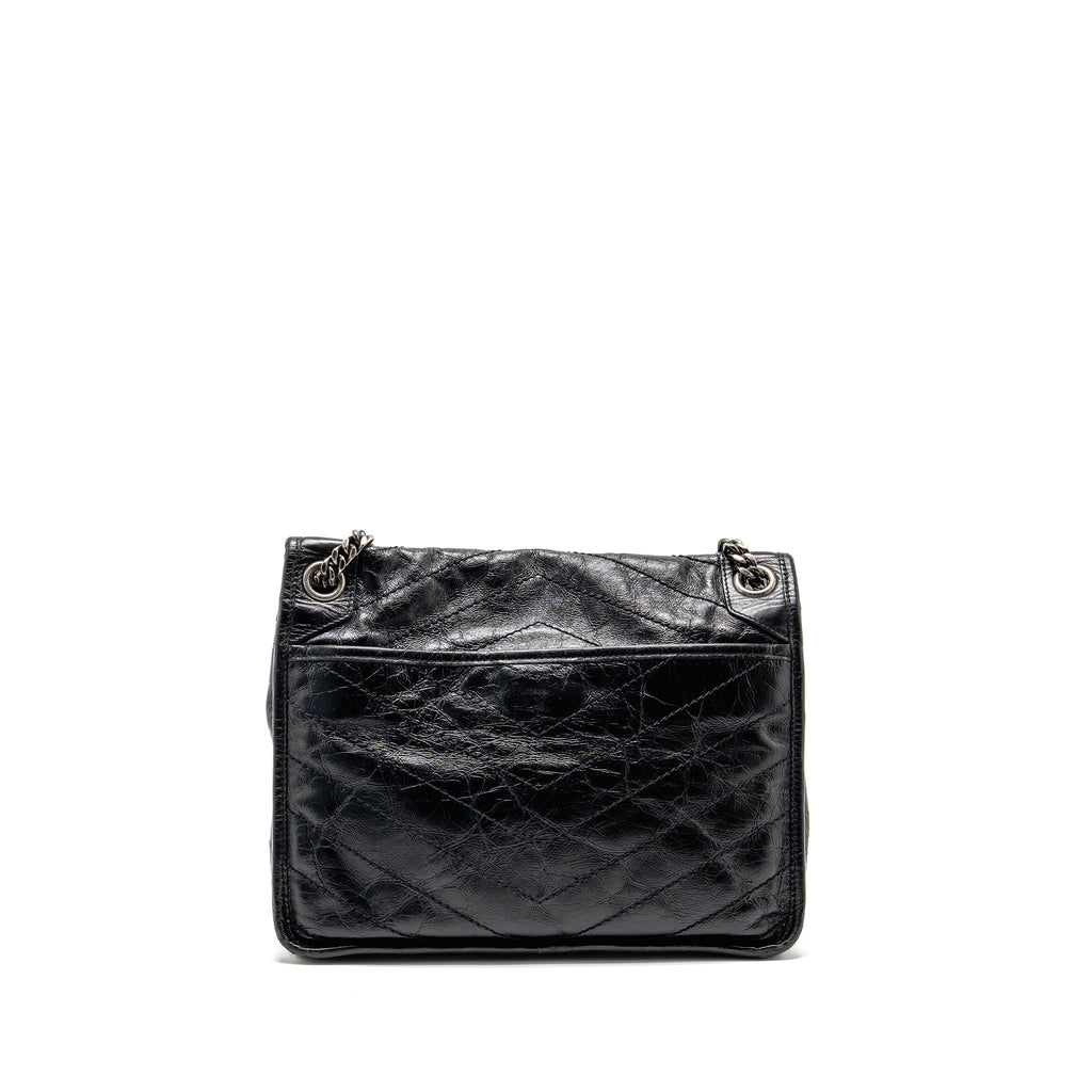 saint-laurent-medium-nikki-bag-calfskin-black-shw