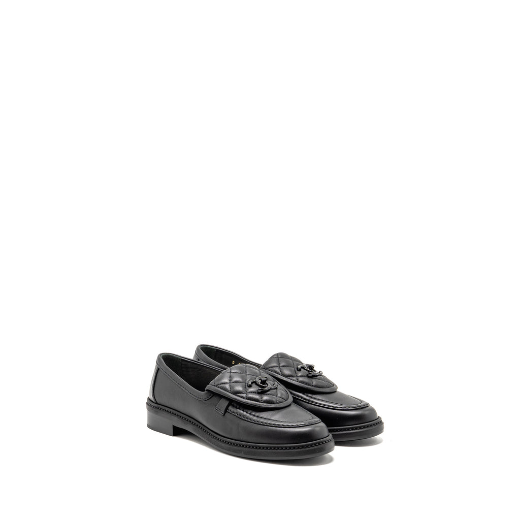 chanel-size-38-cc-turnlock-loafer-quilted-lambskin-so-black