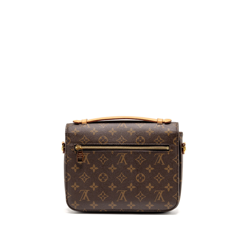 louis-vuitton-pochette-metis-monogram-canvas-ghw-32