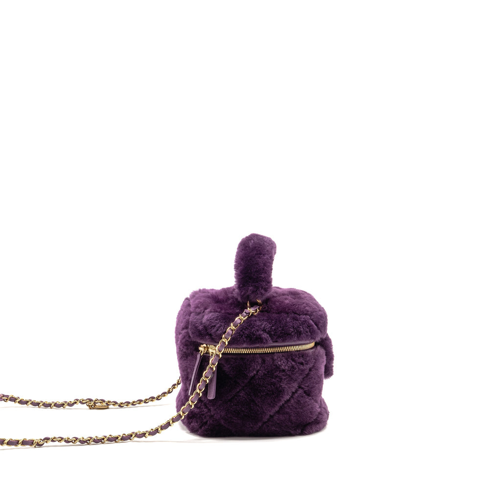chanel-22a-top-handle-small-vanity-case-shearling-purple-ghw-microchip