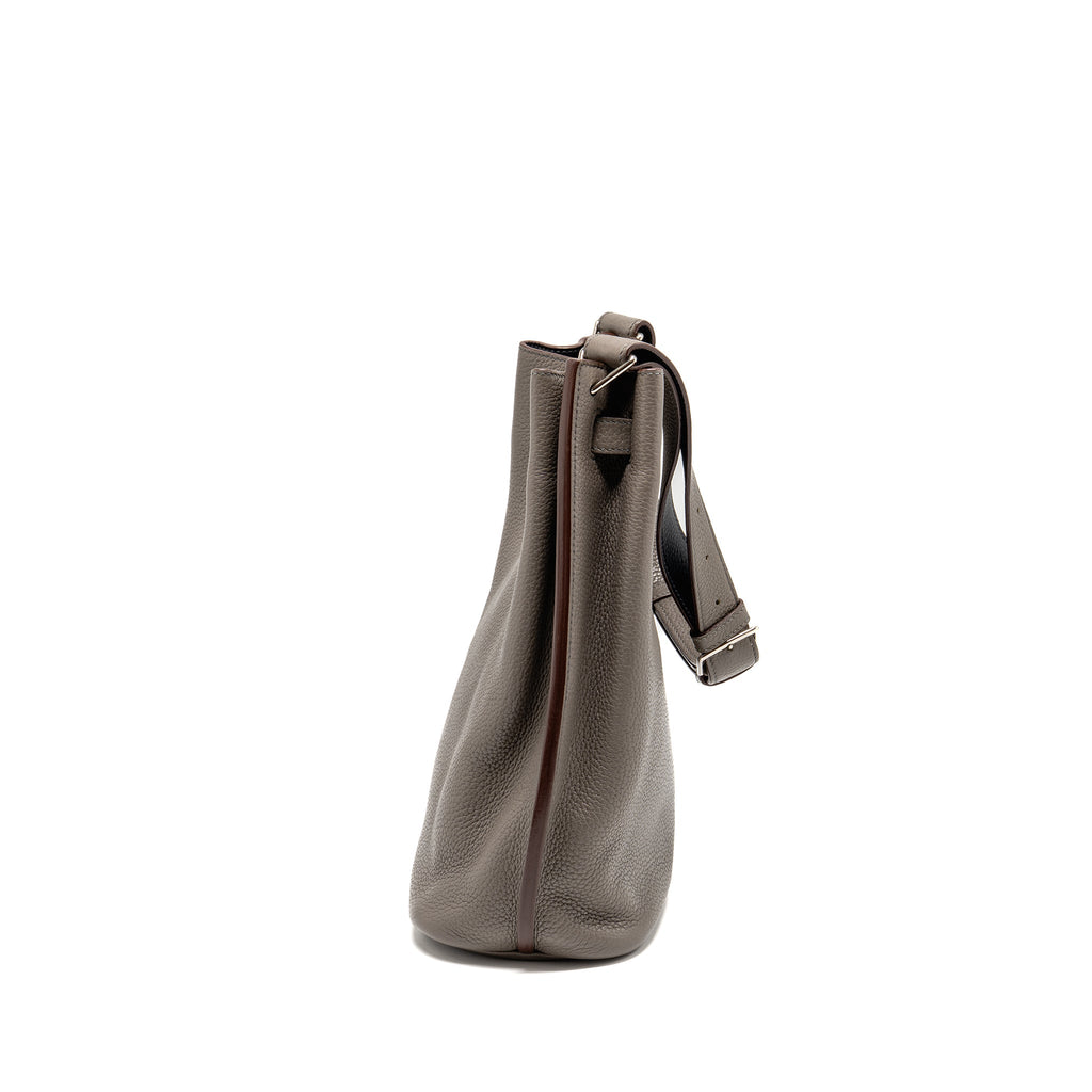 hermes-so-kelly-22-clemence-gris-etain-shw-stamp-square-o