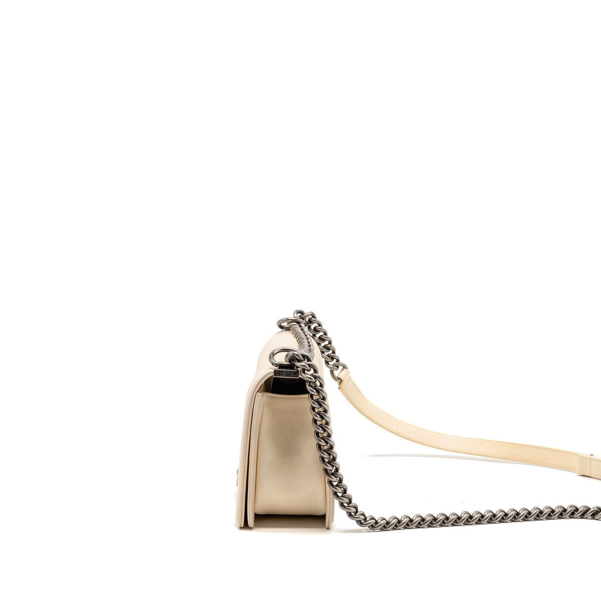 chanel-medium-boy-bag-calfskin-ivory-ruthenium-silver-hardware